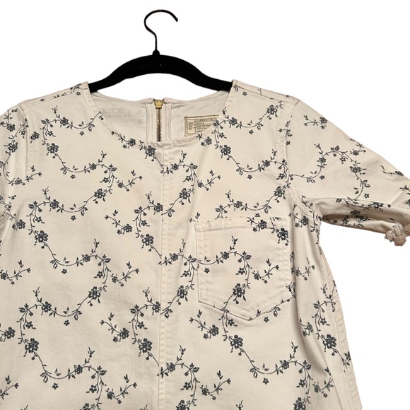 Current/elliot Short sleeved Floral Denim Mini Dress with frayed hem. - Picture 10 of 15